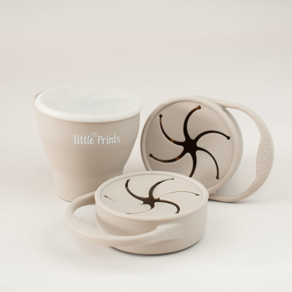 Cana pliabila anti varsare silicon pentru gustare/snack copii Little Prints - Latte